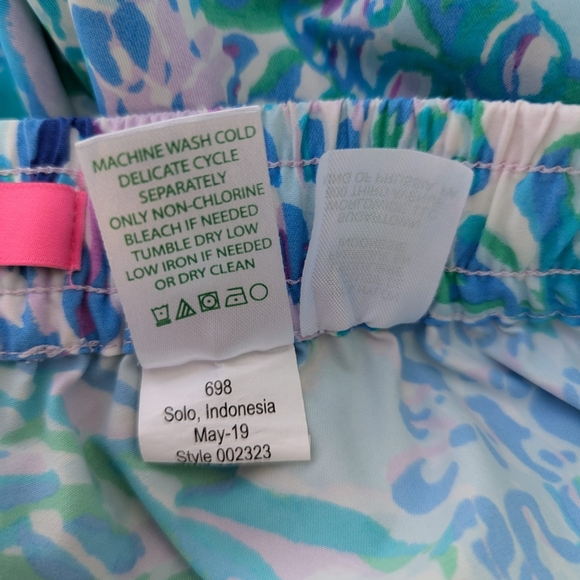 ⭐ Lilly Pulitzer SeaShell Ocean Theme Print Water Pull On Shorts - Picture 8 of 11